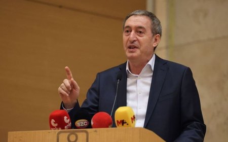 تونجەر باكرهان: نابێت تورکیا چیتردەستوەردان لە سوریا بکات
