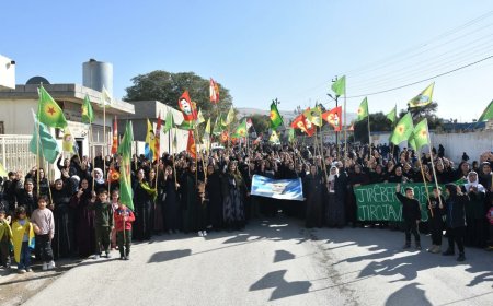 مه‌جلیسی گه‌لی مه‌خموور دژی پیلانگێڕی نێوده‌وڵه‌تی له‌ 15ی شوبات گردبوونه‌وه‌