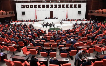 ڕاپۆرتی کۆمیسیۆنی یەکڕیزی و نیشتمانی لە پەرلەمانی تورکیا پەسەندکرا