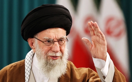 خامنەیی 50 ملیار تمەنی بۆ ئازادکردنی "زیندانیانی پێویست" بەخشی
