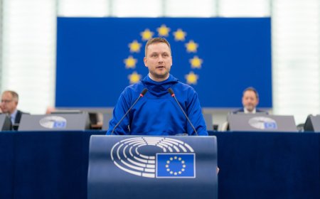 سەرۆک وەزیرانی گرینلاند بۆ تره‌مپ: سوپاس نامانەوێت