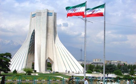 چین داوا لە هاوڵاتیانی دەکات بەپەلە ئێران جێبهێڵن