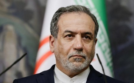 عێراقچی: ئەوەنده‌ی ئاگاداربم خامنەیی زیندووه‌