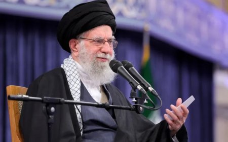 دوا وتاری خامنەیی: "دەبێت چەکی پارێزگاریمان هەبێت"