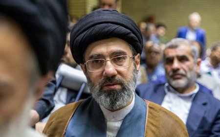 موجتەبا خامنەیی دانوستان لەگەڵ ئەمریکا ڕەتدەکاتەوە