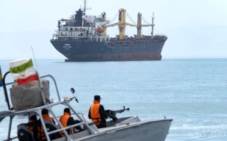 ئێران: هەر کەشتییەک بێمۆڵەت بە گەرووی هورمزدا تێپەڕێت دەیکەینە ئامانج