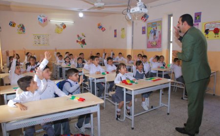 گوتەبێژی وەزارەتی پەروەردە: بابەتەکانی خوێندنی پۆلی 12 کەمناکرێنەوە