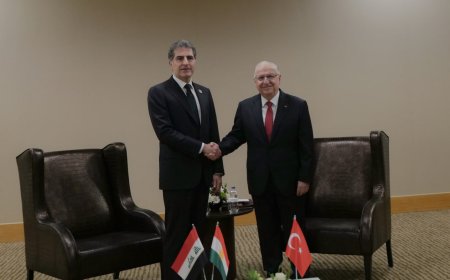 سەرۆکی هەرێمی کوردستان  و وه‌زیری به‌رگری توركیا كۆبوونه‌وه‌