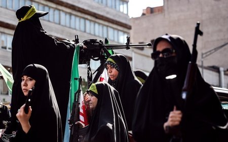 ئاژانسی هەواڵی تەسنیم: 28 ملیۆن ئێرانی ئامادەیی خۆیان بۆ بەرگری لە وڵاتەکەیان ڕاگەیاندووە