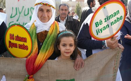 وێستگەکانی گەشتی 100 ساڵەی زمانی کوردی لە ڕۆژئاوای کوردستان