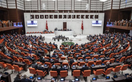 پەرلەمانی تورکیا بۆ سەرخستنی پرۆسەی ئاشتی سێ یاسای گرنگ هەموار دەکاتەوە