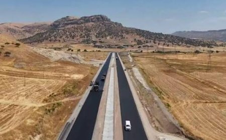 کارەکانی پڕۆژەی ڕێگای دووسایدی دوکان - چوارقوڕنە بە شەو و ڕۆژ بەردەوامە