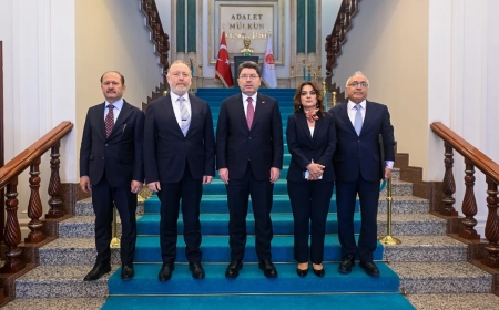DEM Partî dê bi wezîrê dadê yê Tirkiyê re bicive