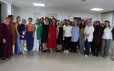 “Meclisa Jin” di şaredariya Sûrê de hat avakirin