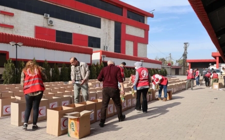 Heyva Sor a Kurd alîkariya Siweydayê dike