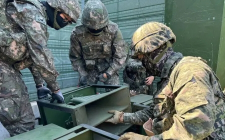 Koreya Başûr hoparlorên li ser sînorê Koreya Bakur radike