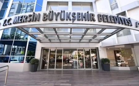 Di lêpirsîna Şaredariya Bajarê Mezin a Mêrsînê de 7 kes hatin girtin