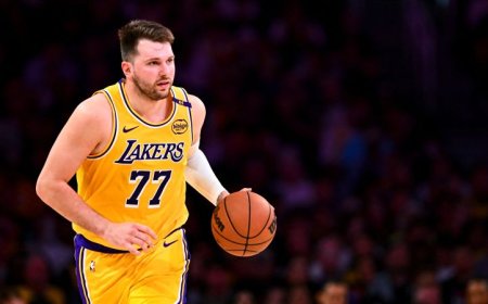 Los Angeles Lakers li ser hev şeşemîn serkeftina xwe ya di NBA'yê de qezenç kir