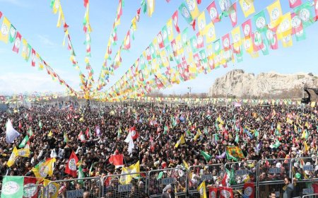 Sema Koç: Di Newroza îsal de daxwaza mîsogeriya azadî û yekîtiyê hat kirin