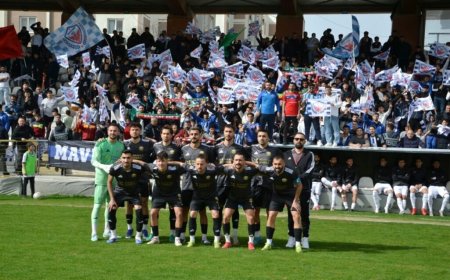 Li Tirkiyê ji ber strana “Şer Şer e” tîmeke Footballê hat cezakirin