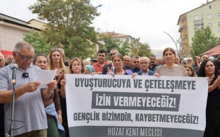 Li Xozatê li dijî tiryak û çetetiya ku zêde bûye meşek girseyî hat li darxistin