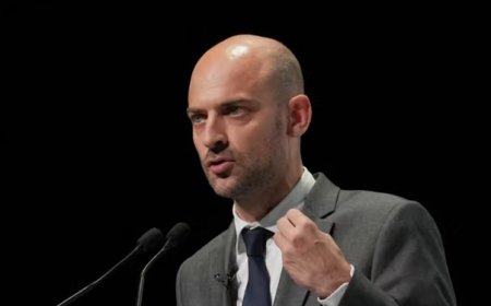 Jean-Noel Barrow: Ji bo parastina Siûdî me alavên leşkerî bi cih kirine